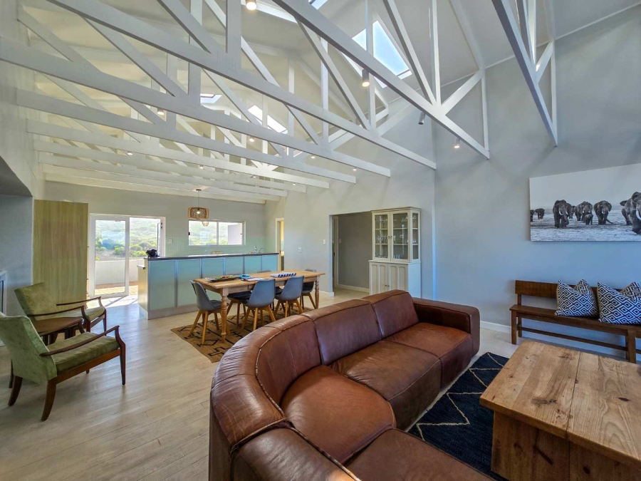 4 Bedroom Property for Sale in Stilbaai Oos Western Cape